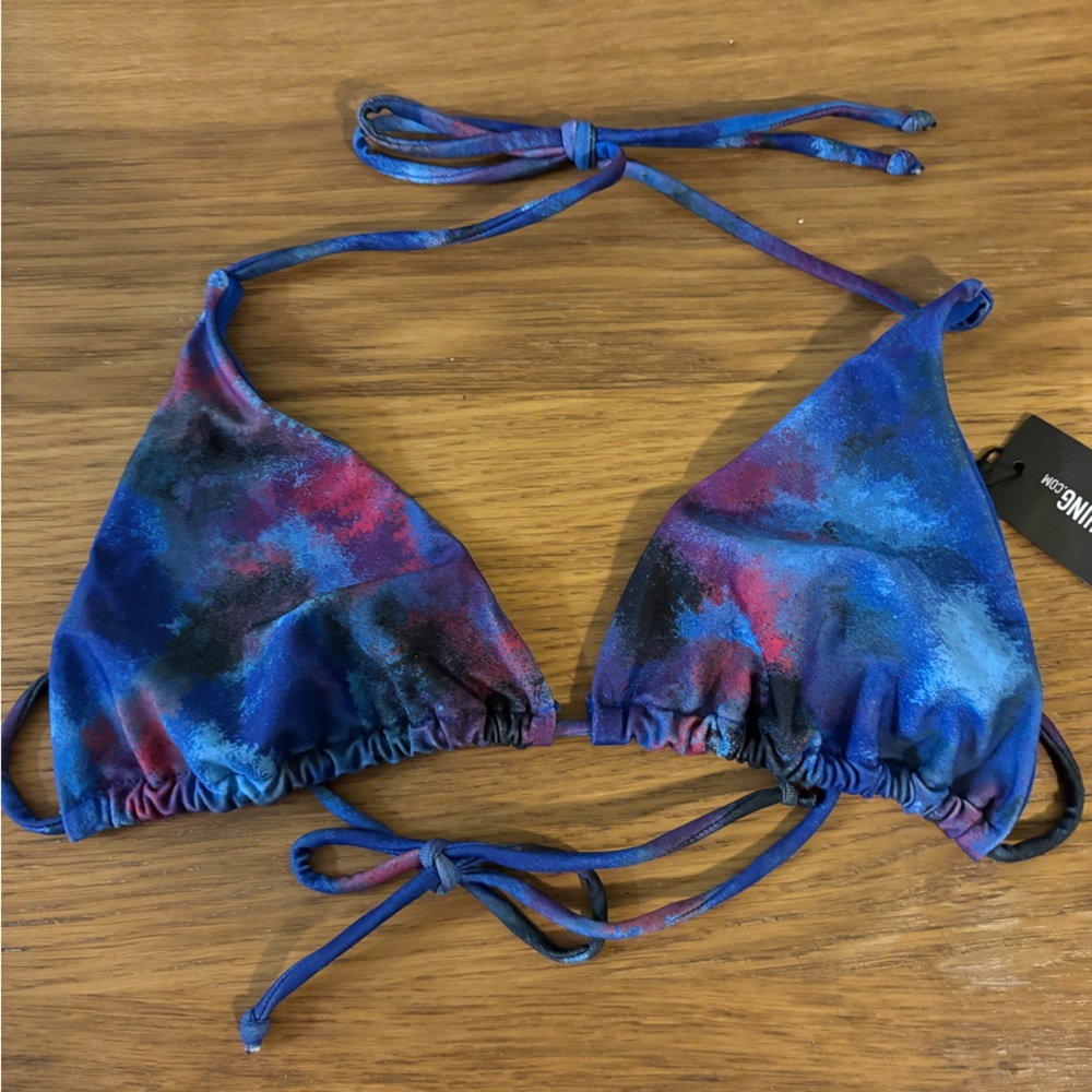 Prettylittle Things Colorful Blue Tie Dye Sting Tie Bikini Top Size 8 NWT